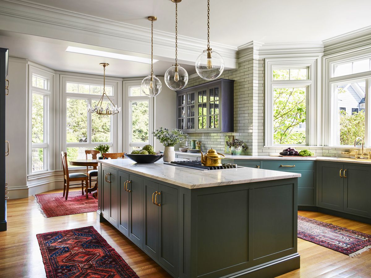 HOW TO PAINT KITCHEN CABINETS