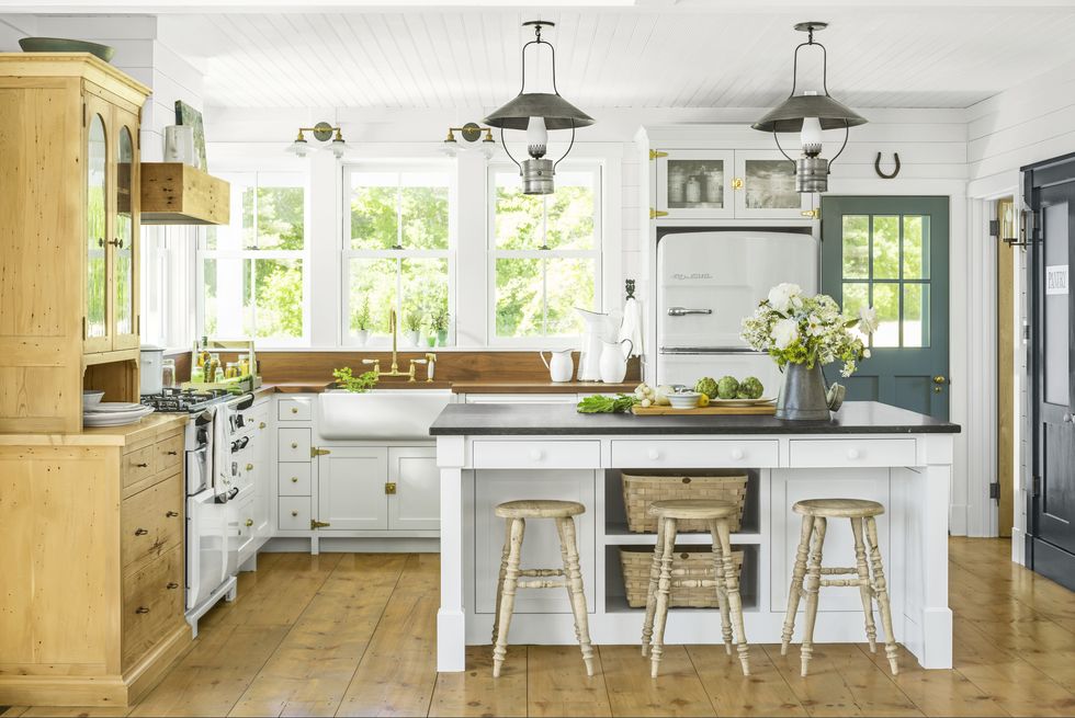 Different Styles of White Cabinets in a Small Kitchen